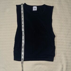 Aritzia TNA Chill Cropped Muscle Tee